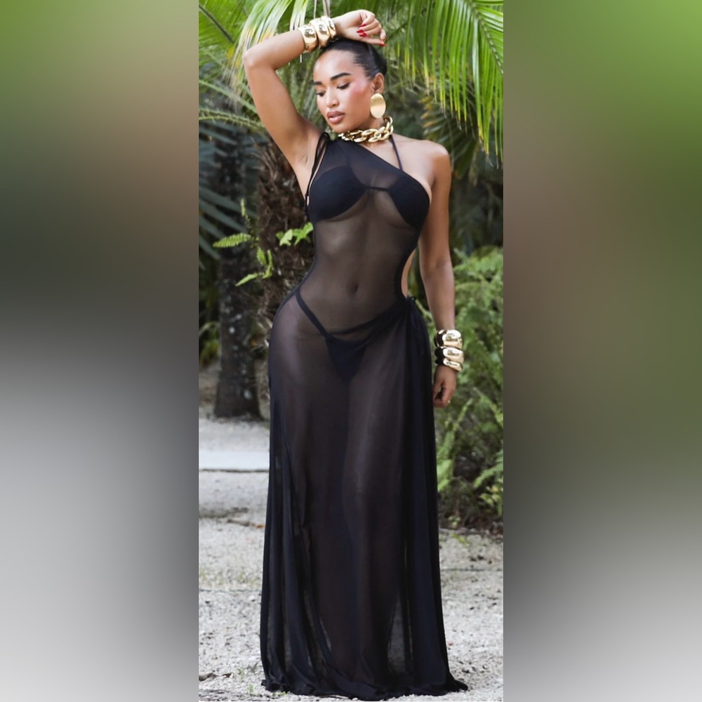 MATTE COLLECTION Sheer Black Maxi Cover-Up